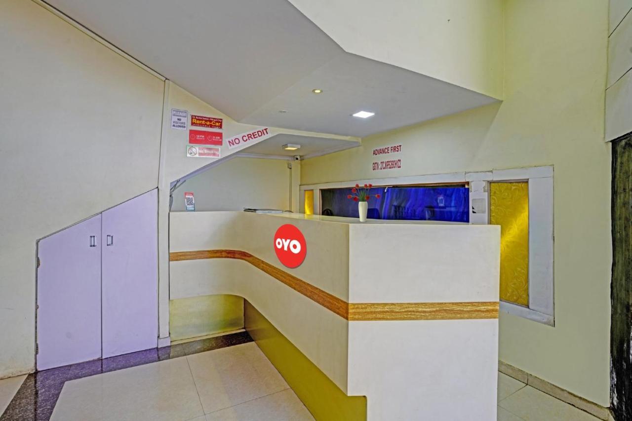 Pop 81030D Hotel Crystal Park Jogeshwari Bombay Esterno foto